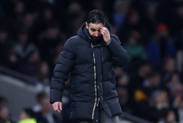 Sky: I haven t heard that Manchester United plans to fire Amorin today, but La Jue won t allow the status quo to continue