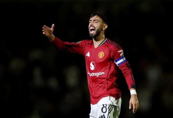 Lee Sharp: Maybe it s time for B to leave. If he leaves the team, it may accelerate Maynu s growth.