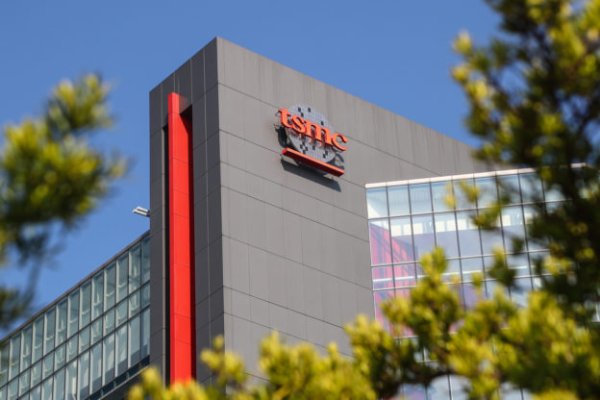 Telco reiterated that there is no relevant discussion on Intelligence investment or partnership